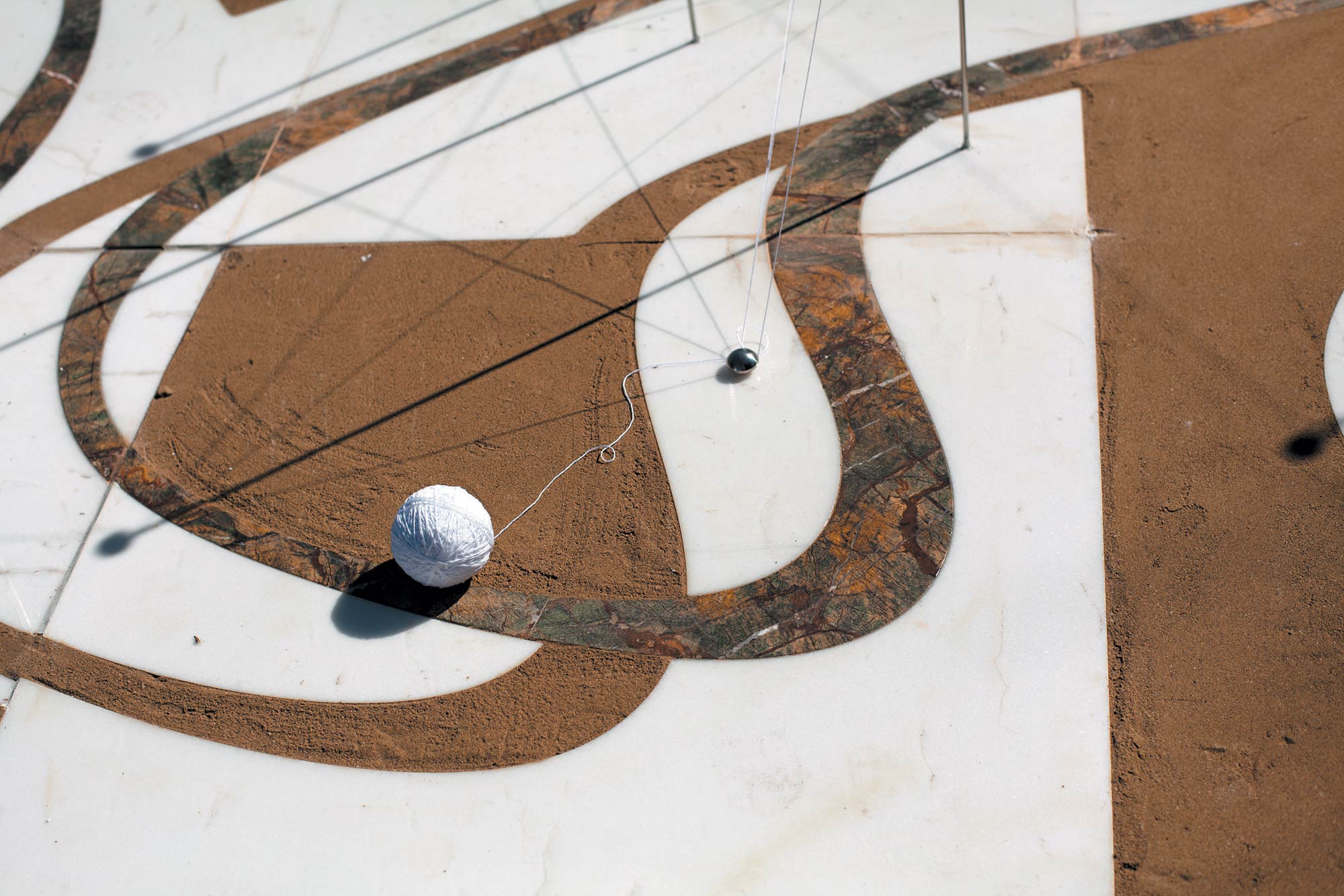 CITY PROJECT 2014 | AEMILIA PAPAPHILIPPOU | Pulsating Fields | Photo Natalia Tsoukala | Courtesy NEON